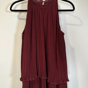 Norr - Pleated Ruby High-Neck Sleeveless Blouse - size L